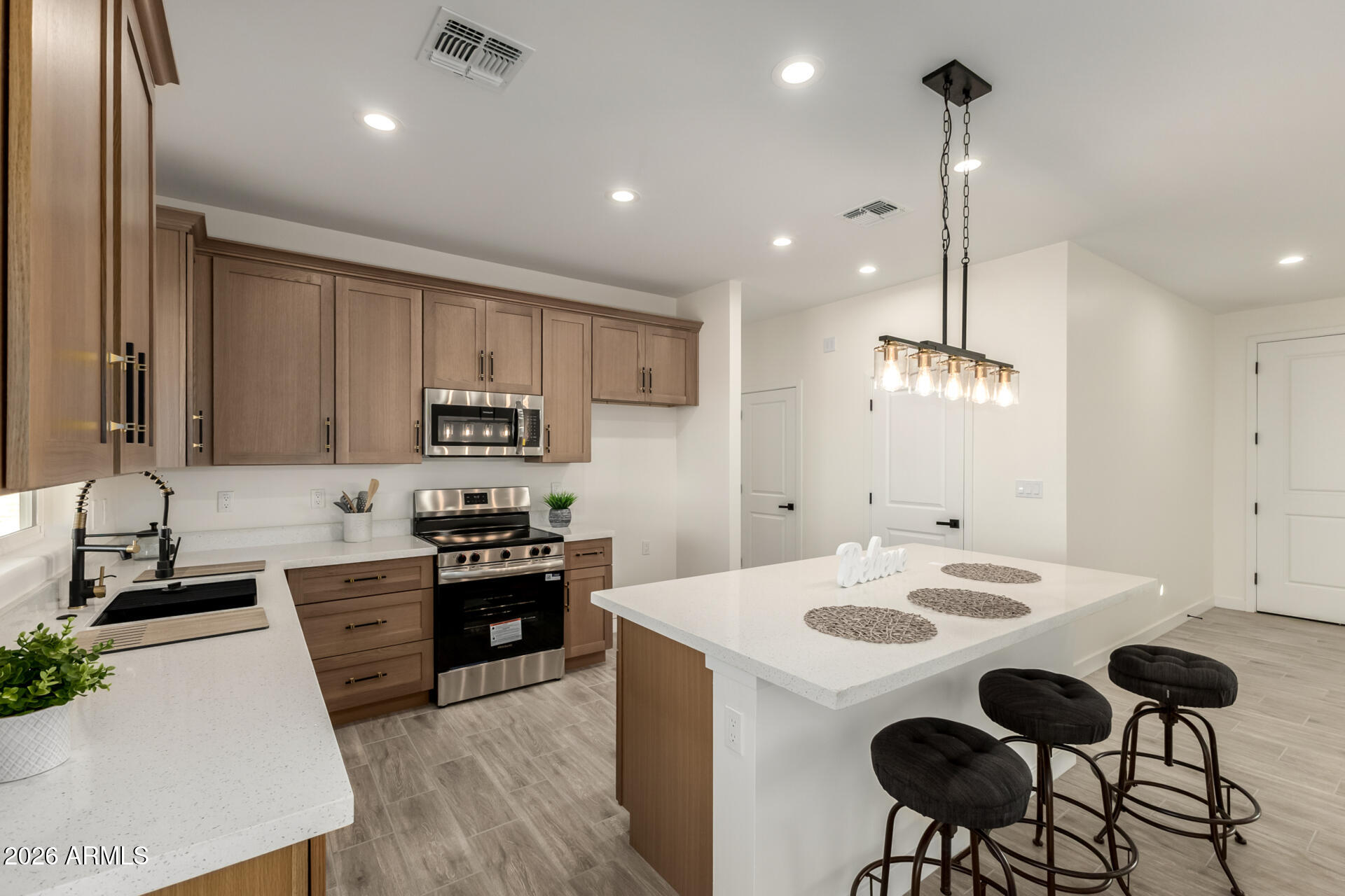 37164 W ENCINAS Lane