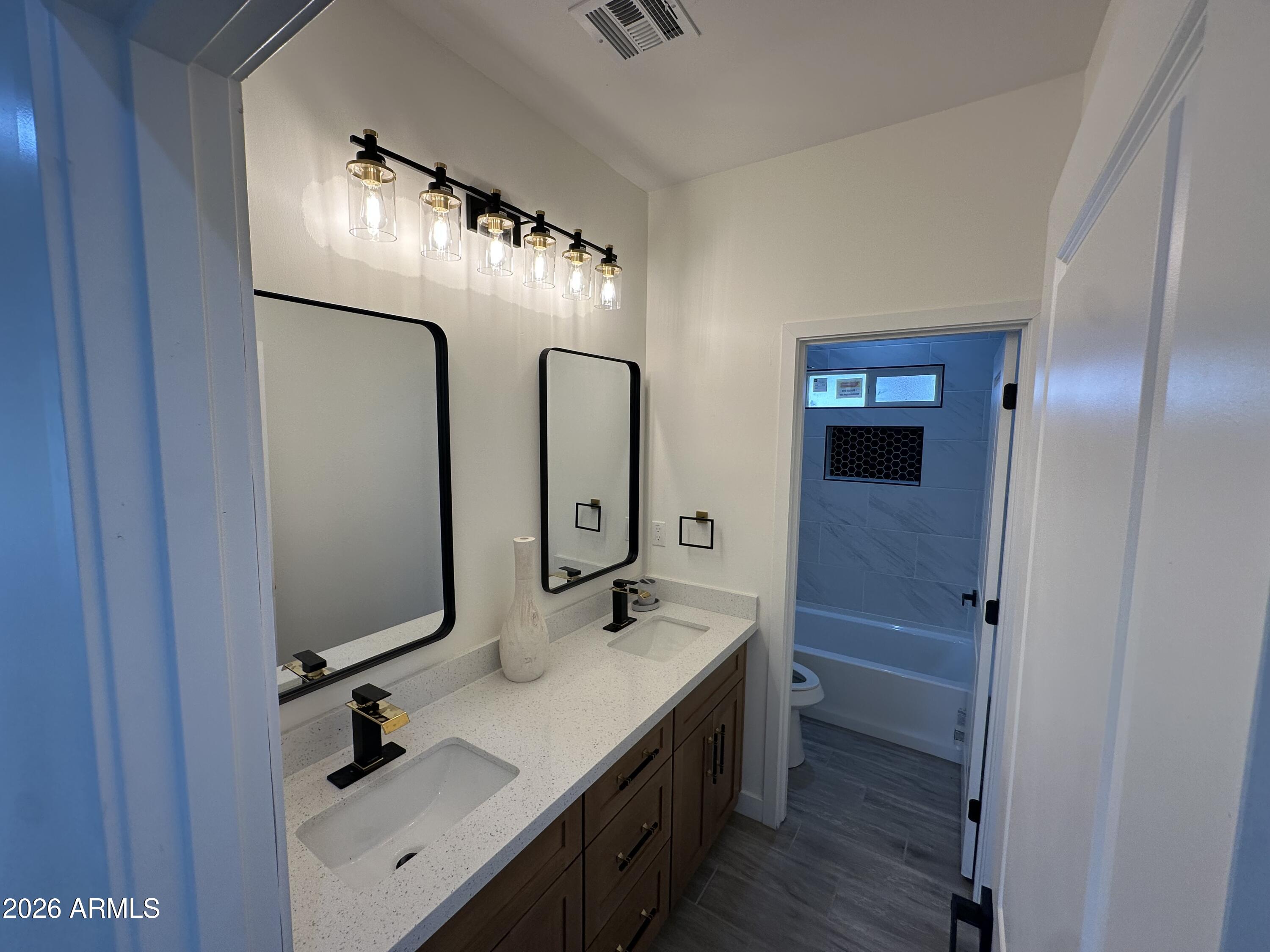 37164 W ENCINAS Lane