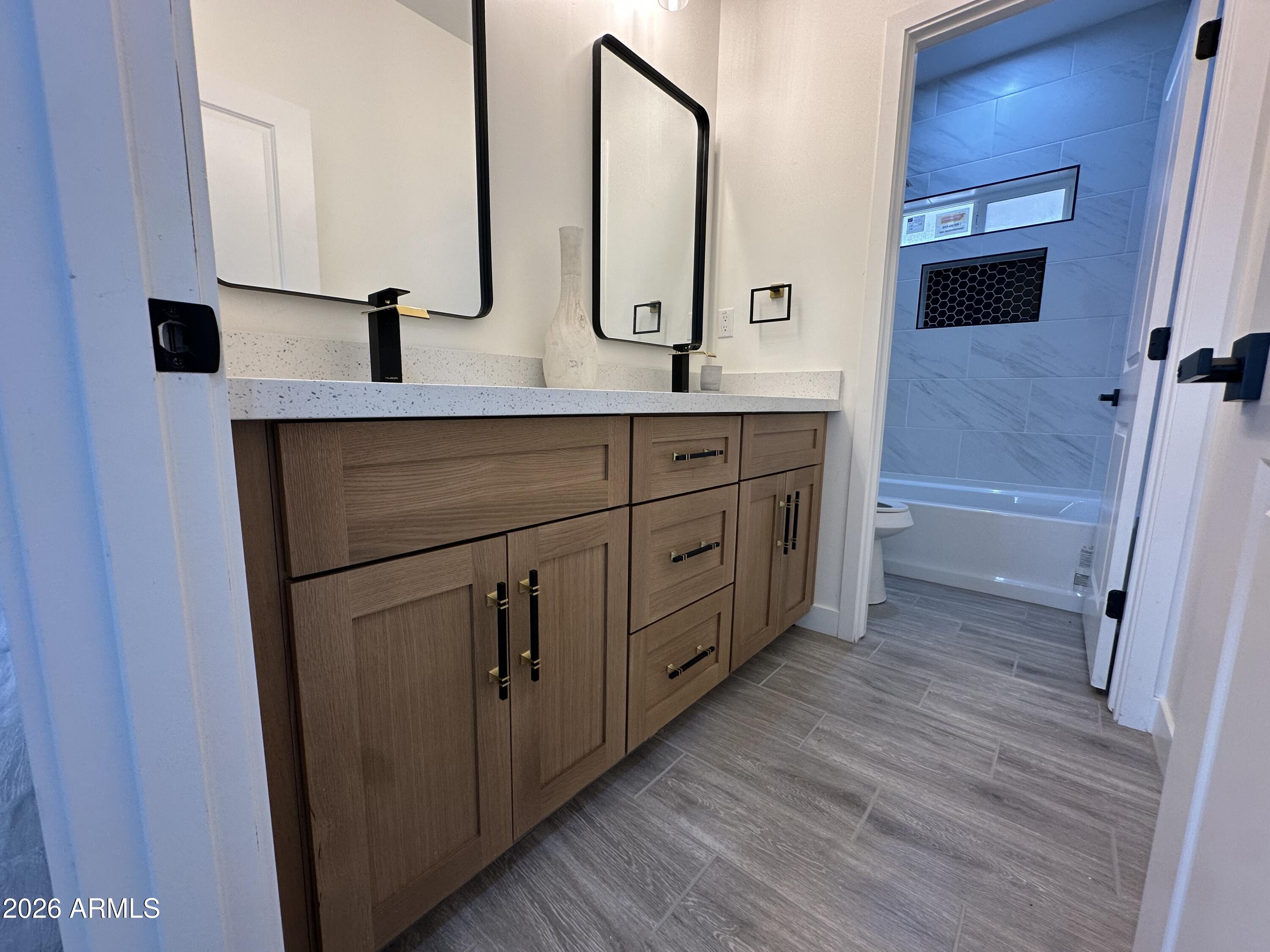 37164 W ENCINAS Lane