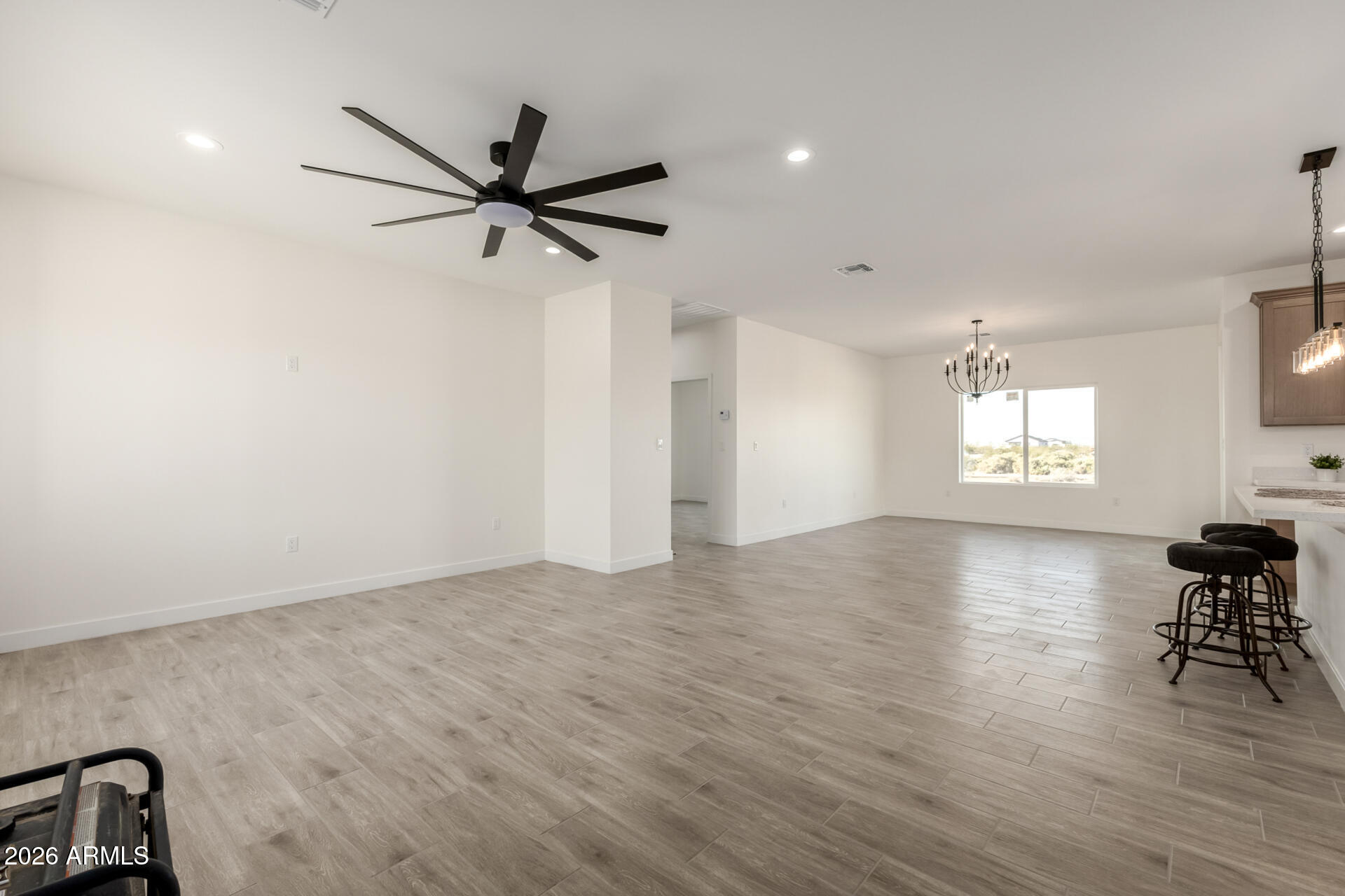 37164 W ENCINAS Lane