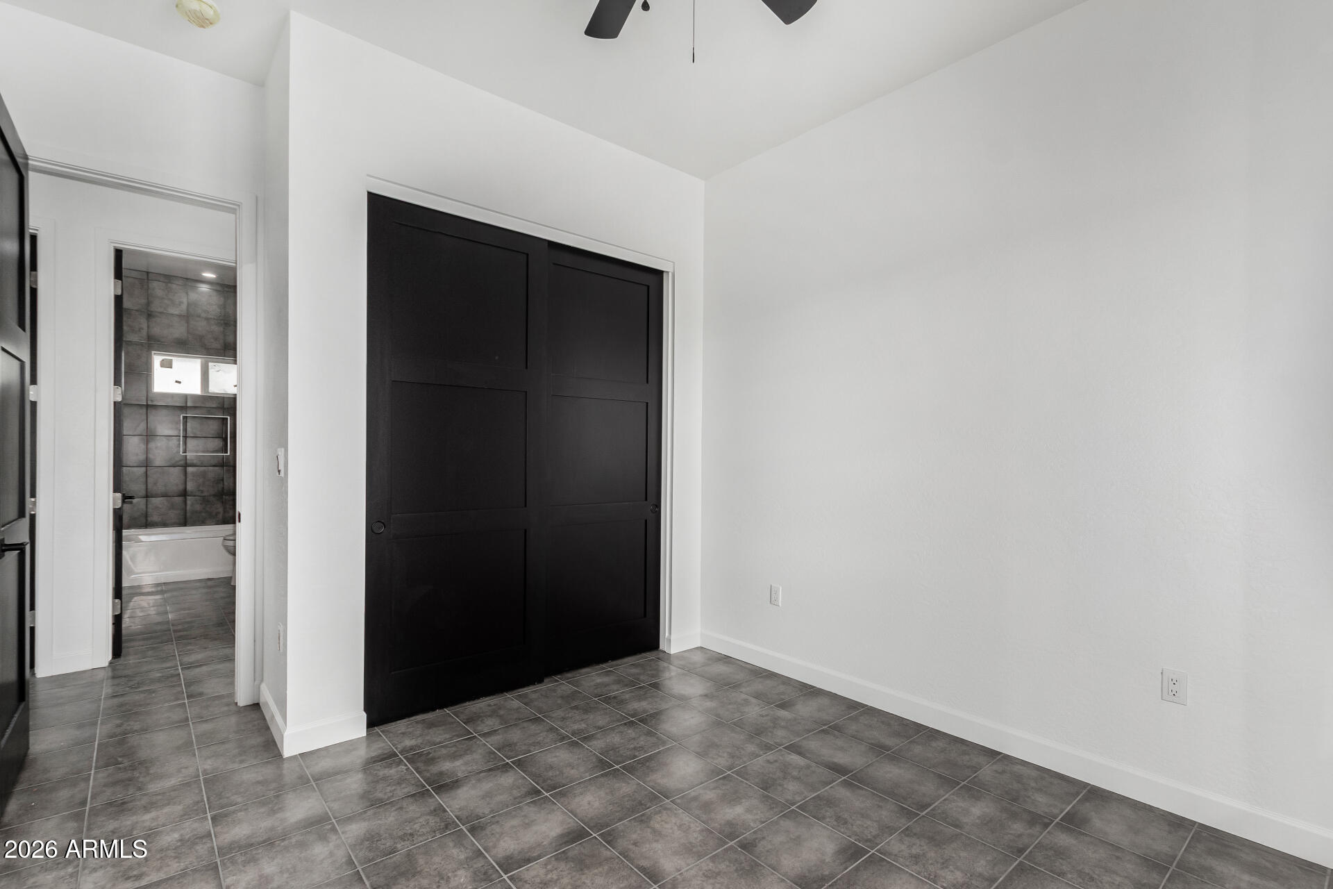 37459 W MISSOURI Avenue