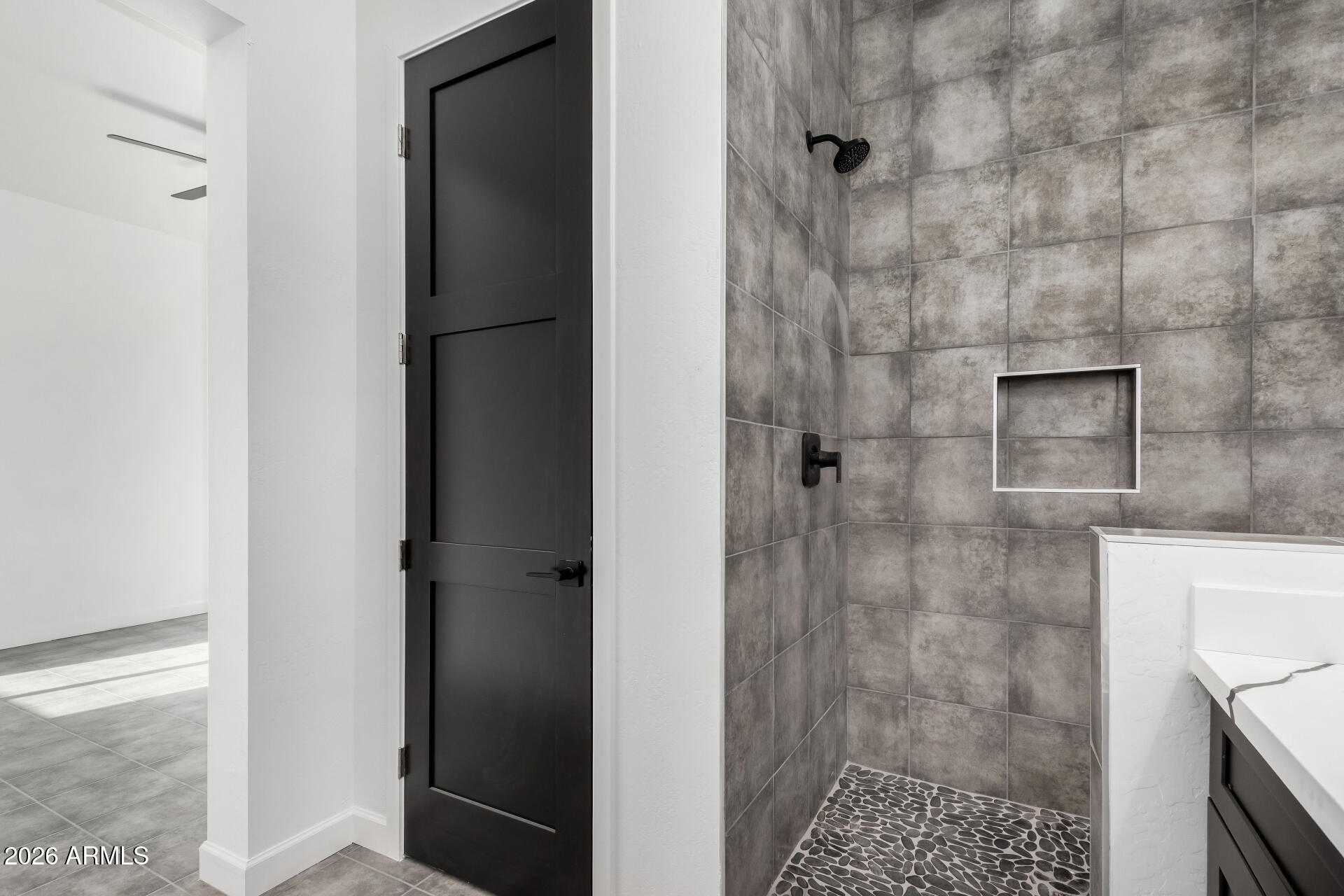 37459 W MISSOURI Avenue