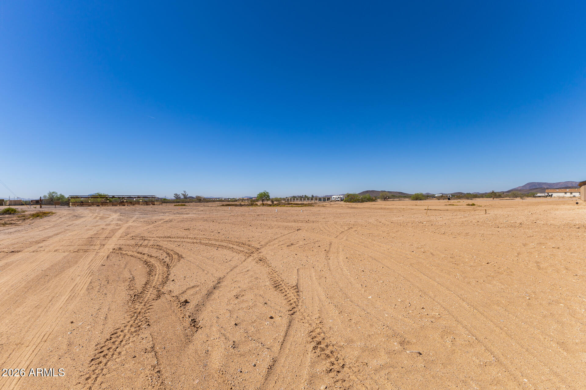 37277 W HILTON Avenue