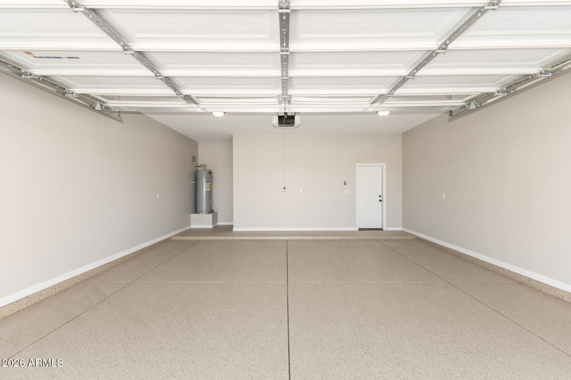 37289 W HILTON Avenue