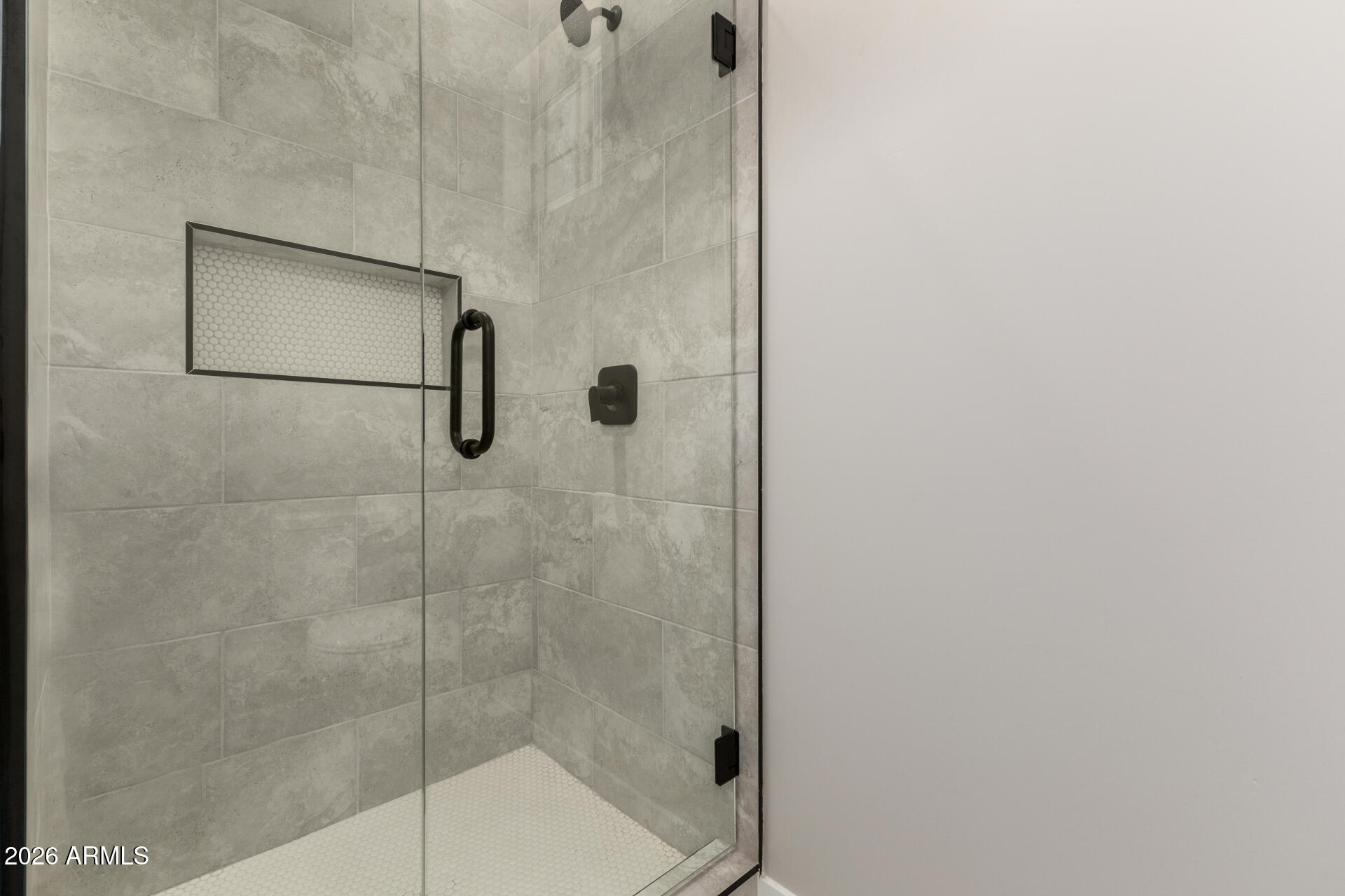 37289 W HILTON Avenue