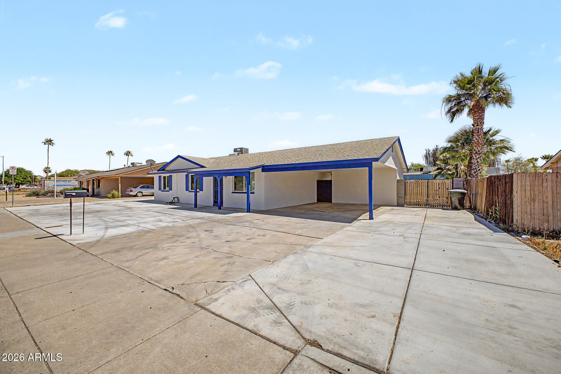 1645 W THUNDERBIRD Road