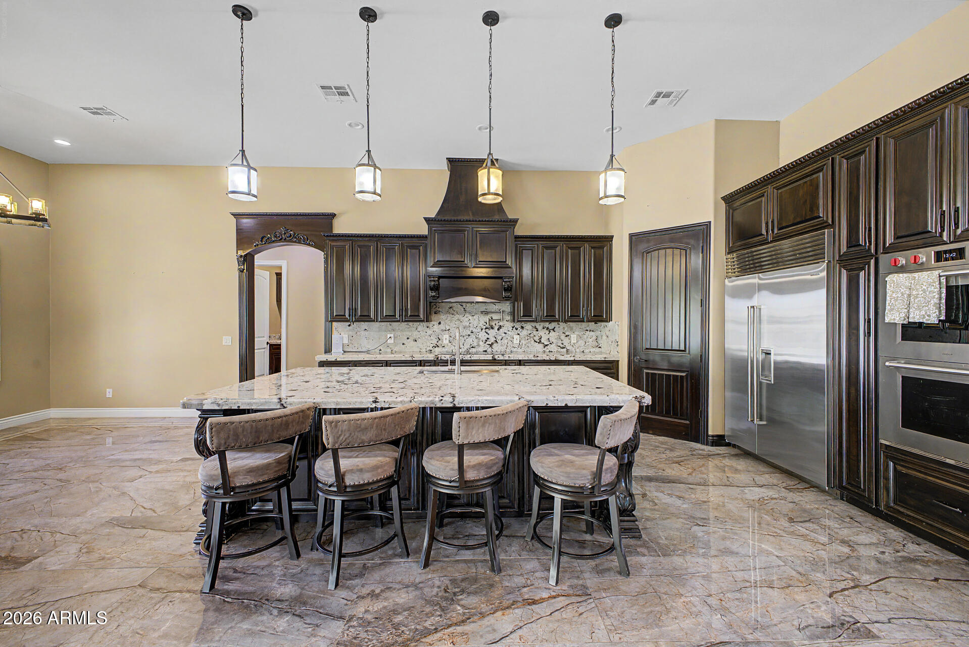 22516 W SOUTH MOUNTAIN Avenue