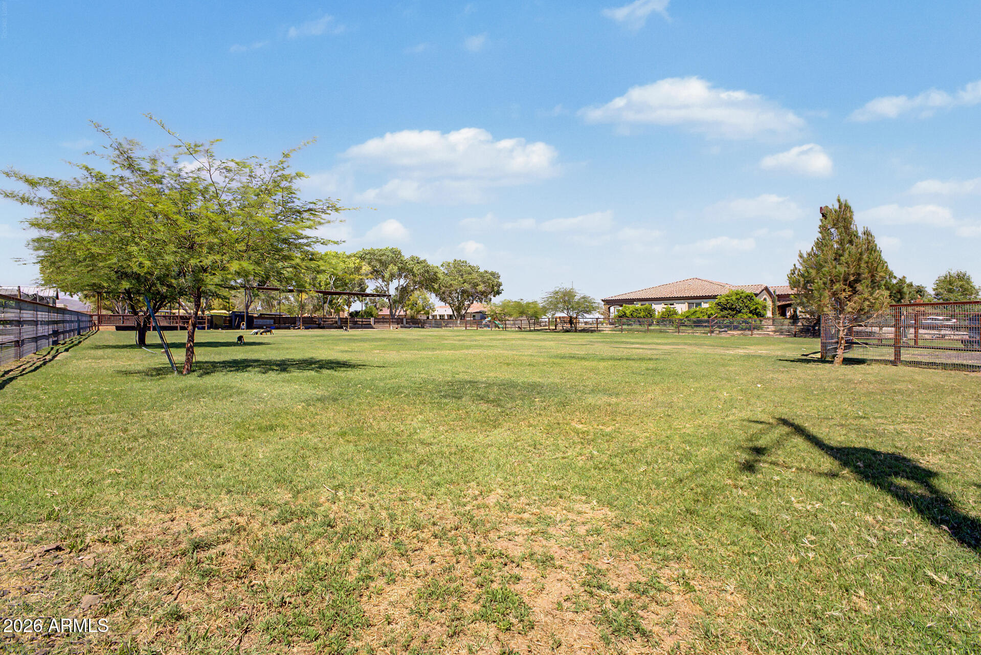 22516 W SOUTH MOUNTAIN Avenue