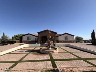 22516 W SOUTH MOUNTAIN Avenue