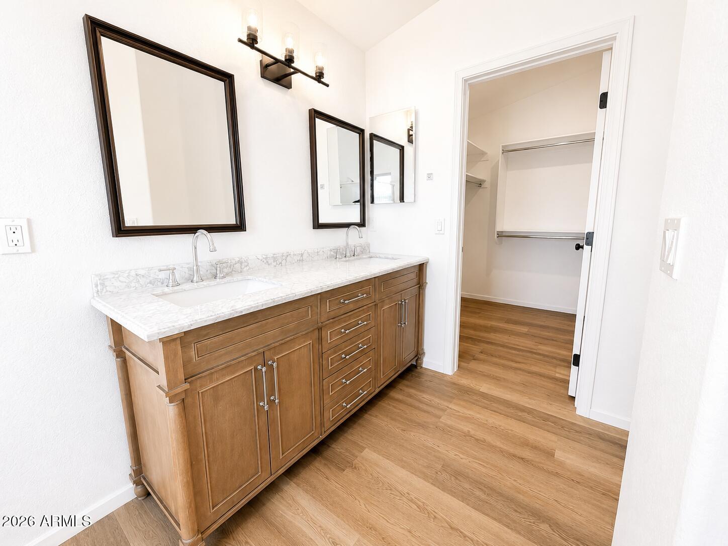 12605 W ROANOKE Avenue
