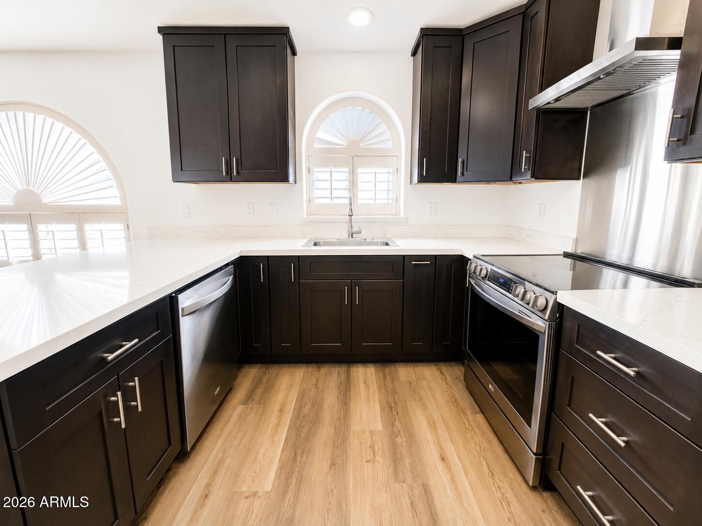 12605 W ROANOKE Avenue