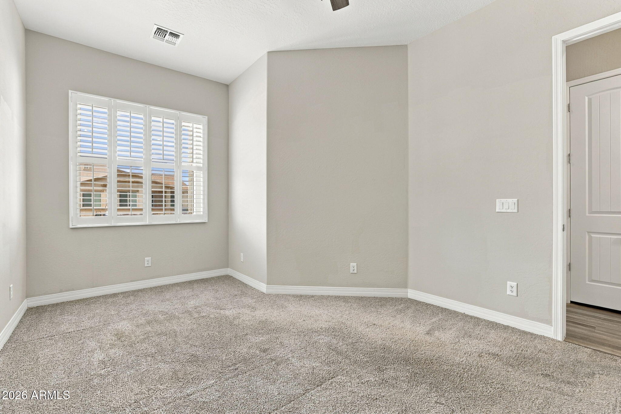5149 N FAIRMOUNT Court