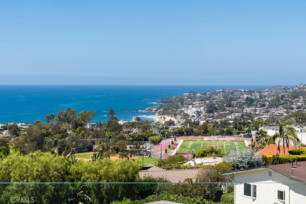 933 Coast View