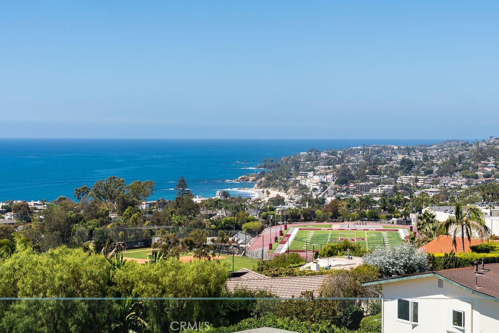933 Coast View
