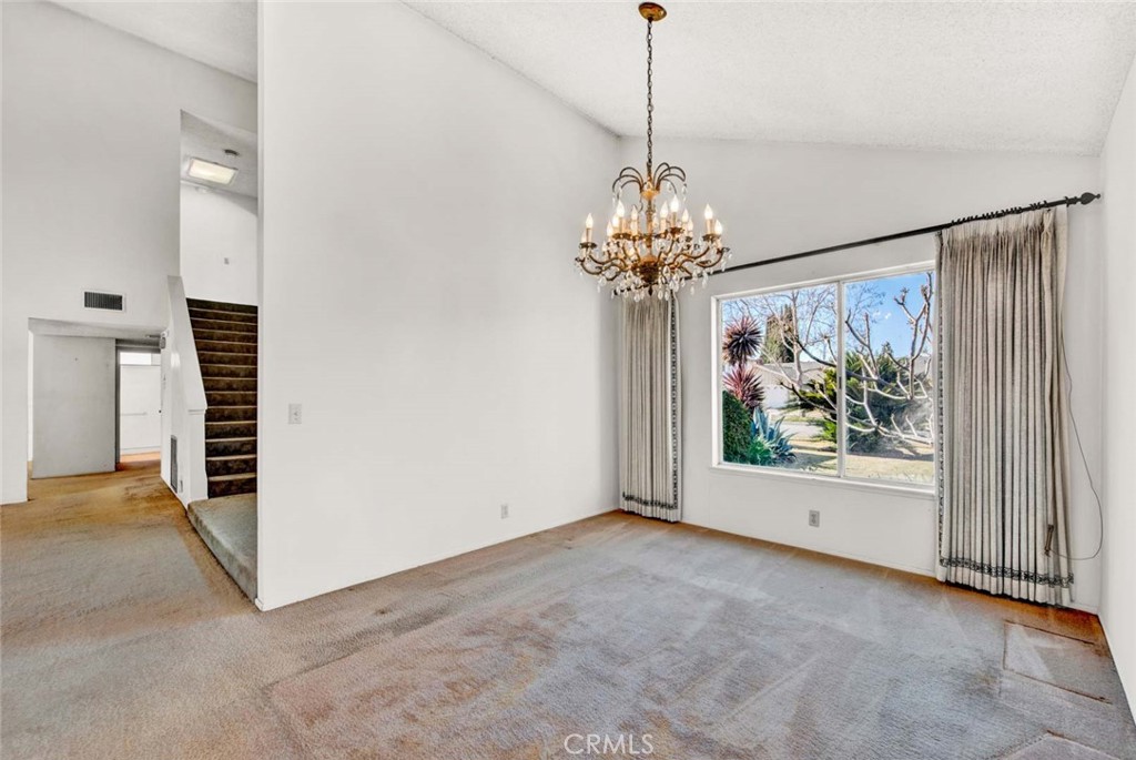 3121 S Sycamore Street