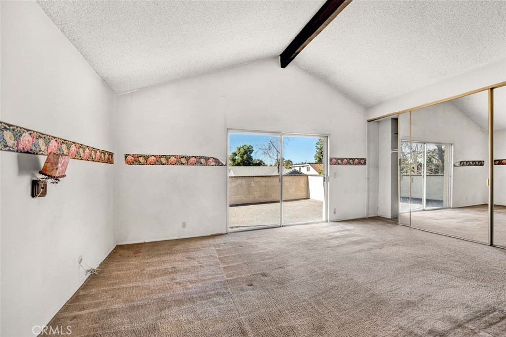 3121 S Sycamore Street