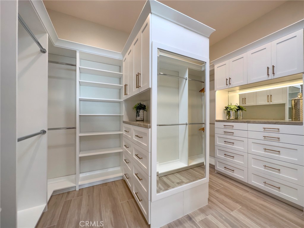 33971 Nauticus Isle