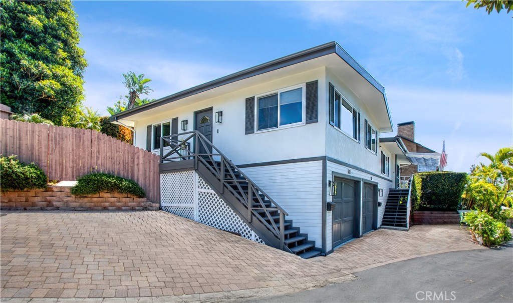 737 Griffith Way
