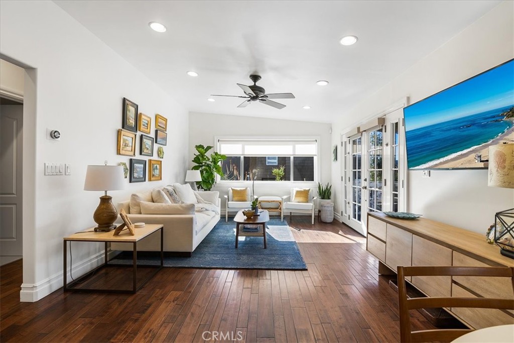 737 Griffith Way