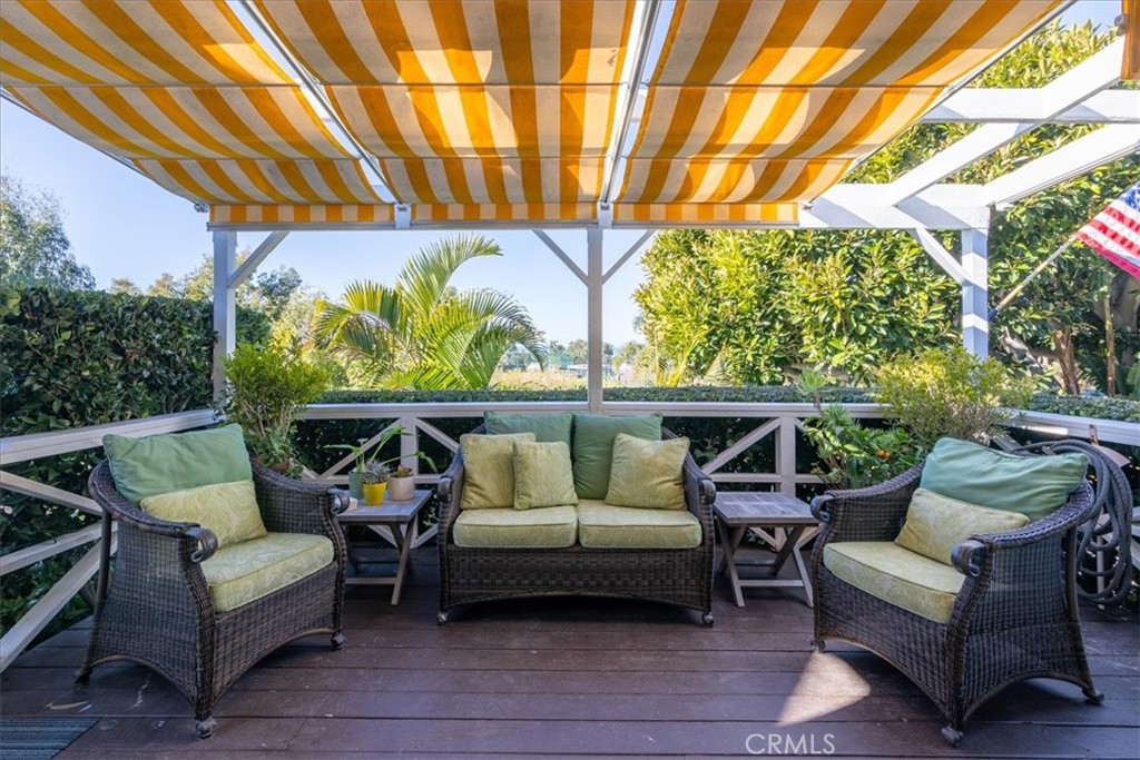 737 Griffith Way
