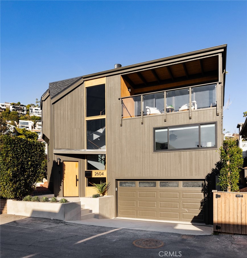2604 Victoria Drive