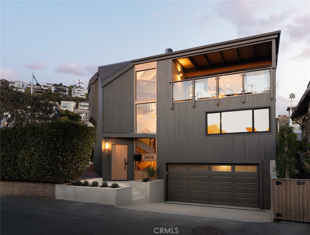 2604 Victoria Drive