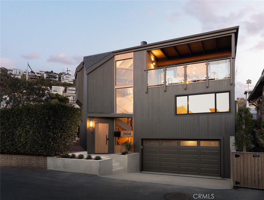 2604 Victoria Drive