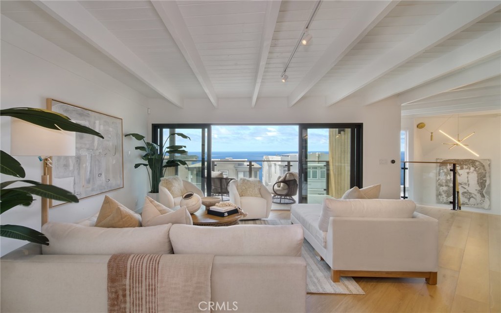 2604 Victoria Drive