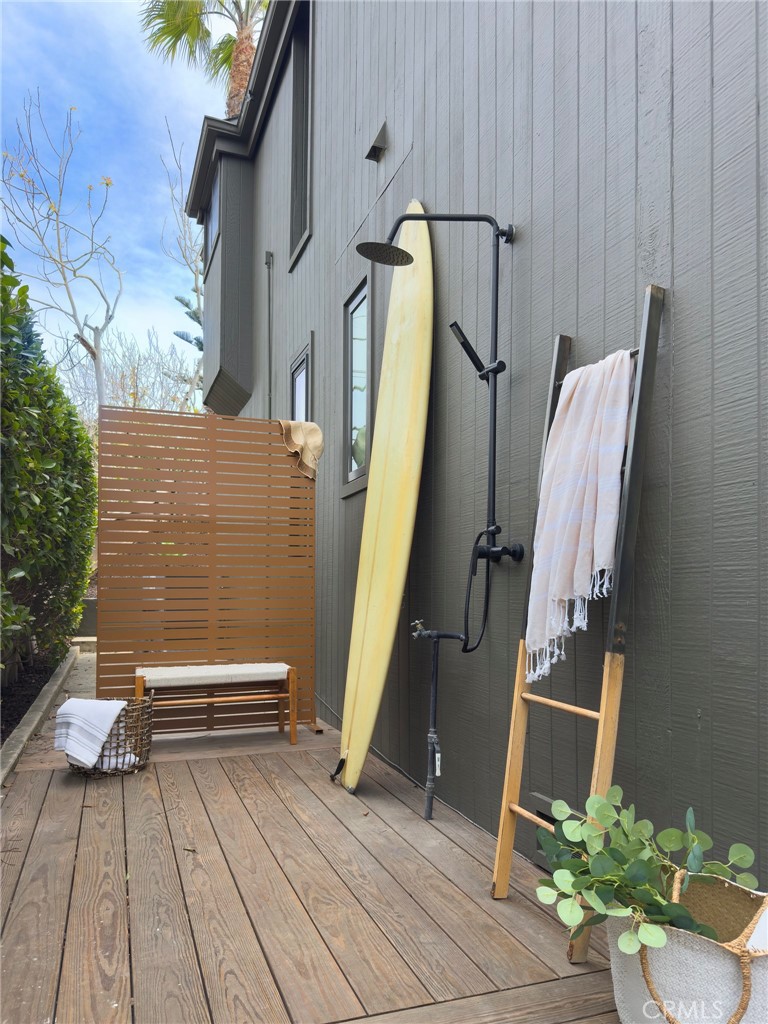 2604 Victoria Drive