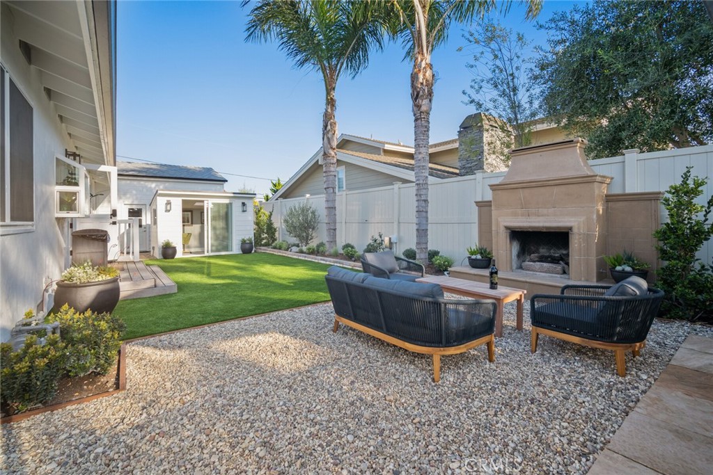 24272 Selva Road