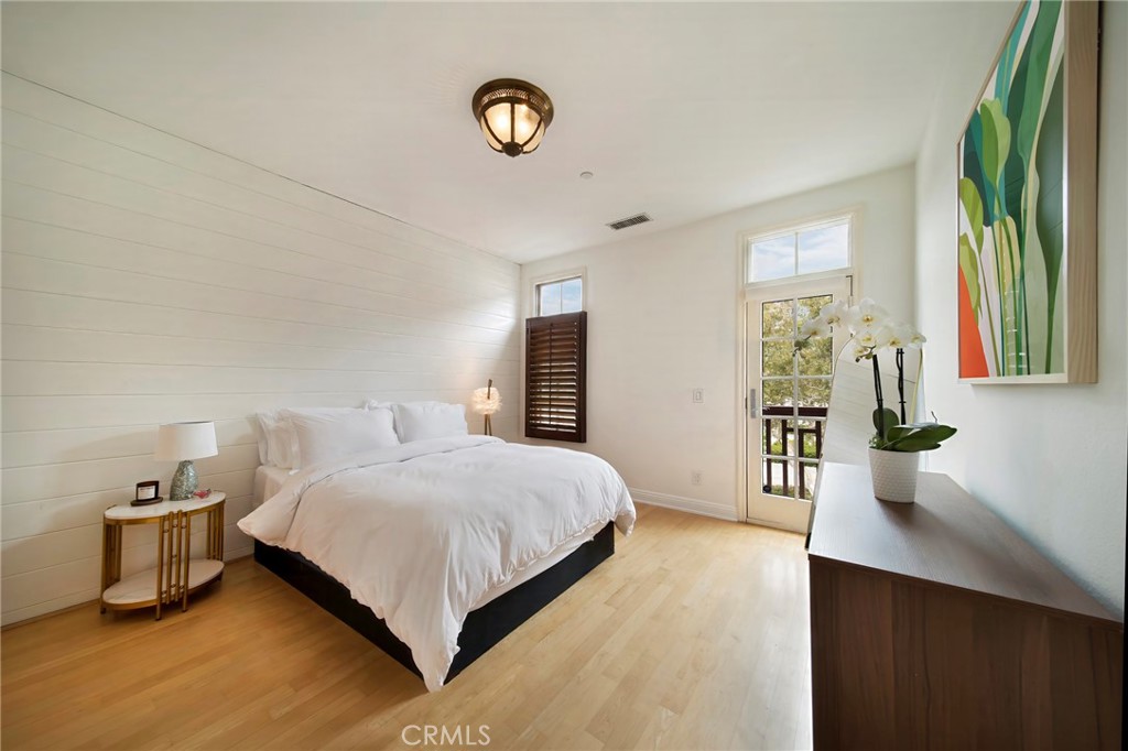 2741 Bungalow Place