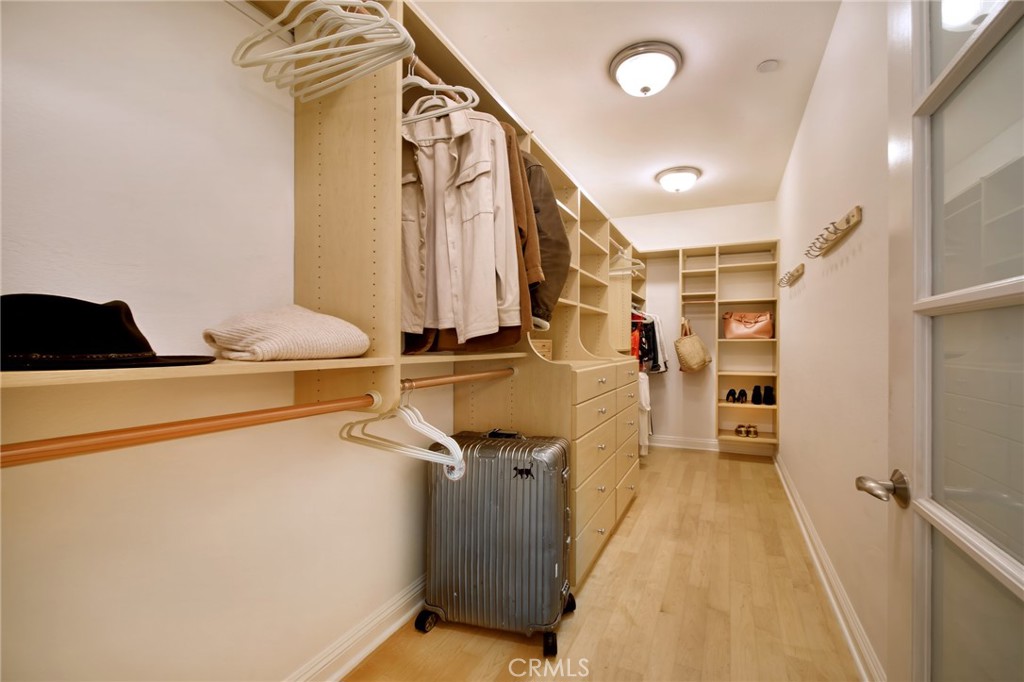 2741 Bungalow Place