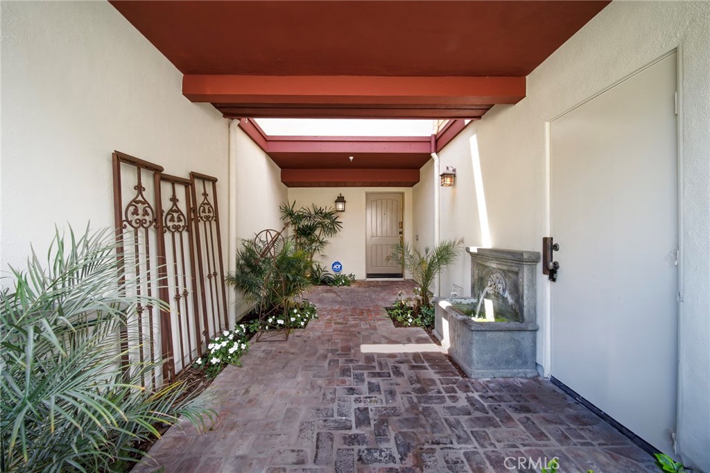2741 Bungalow Place