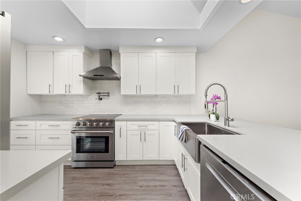 408 Villa Point Drive