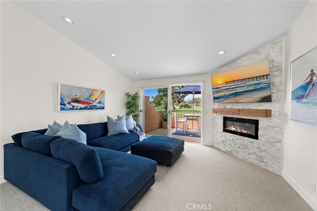 408 Villa Point Drive