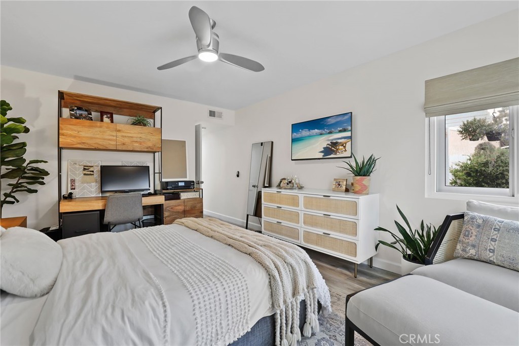 33586 Via Corvalian 23