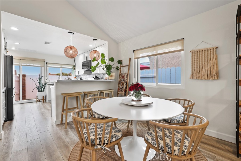 33586 Via Corvalian 23