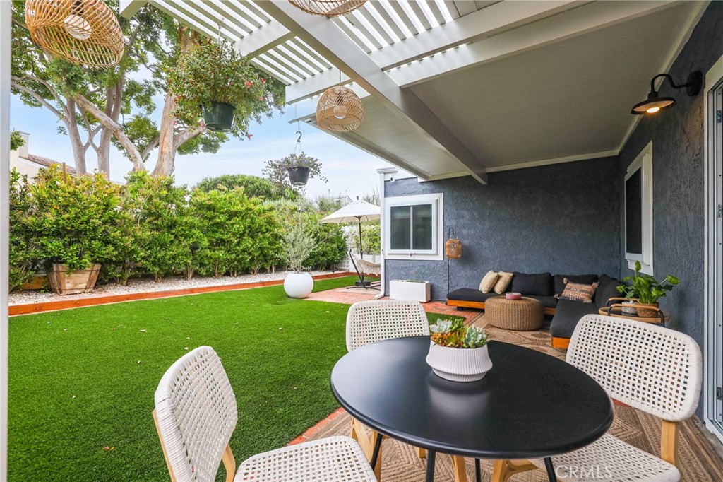 33586 Via Corvalian 23