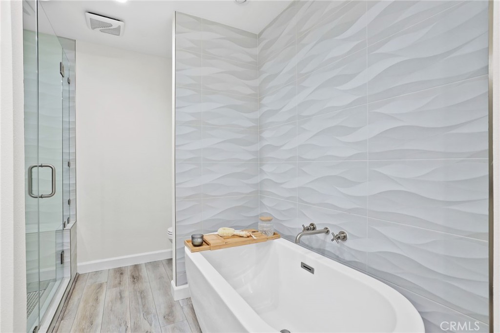 33586 Via Corvalian 23