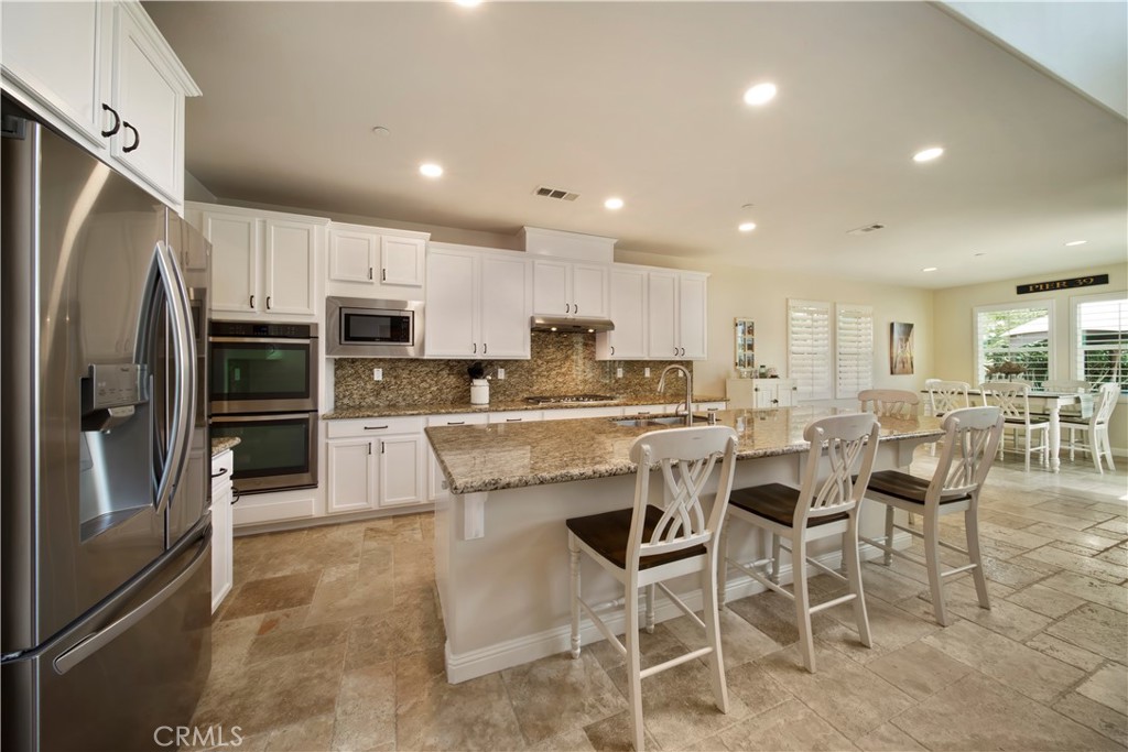 5572 Thoroughbred Street