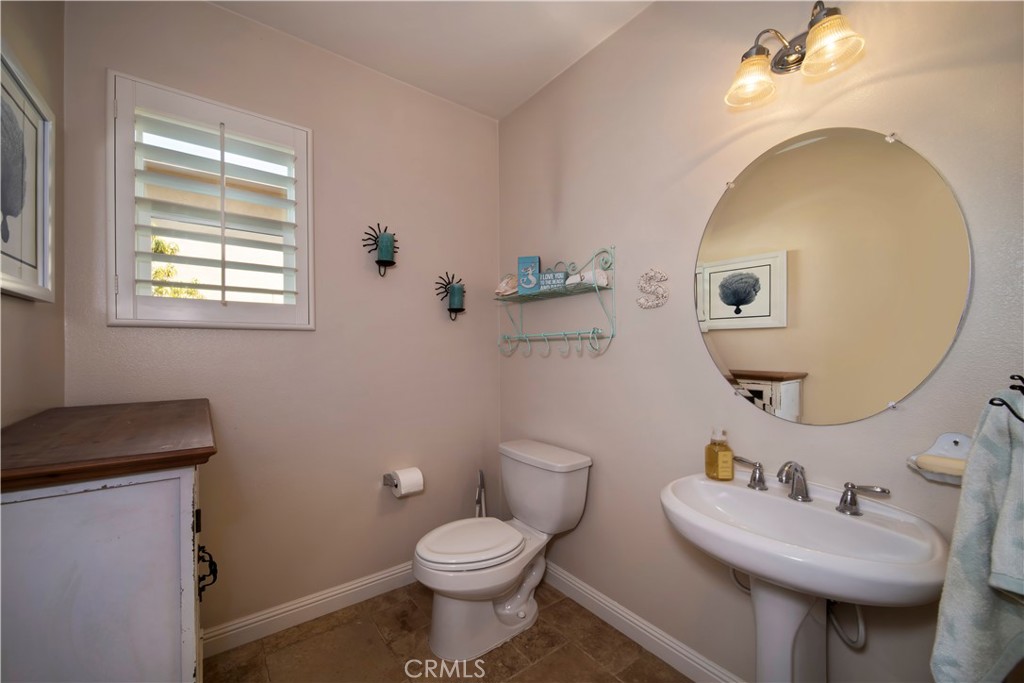 5572 Thoroughbred Street