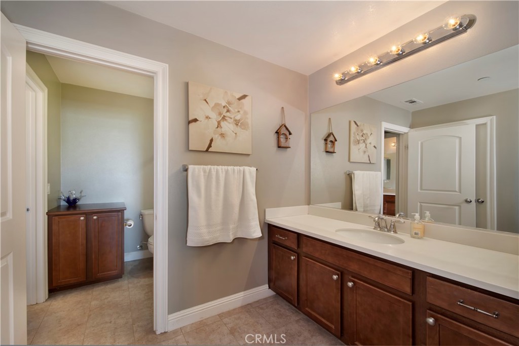 5572 Thoroughbred Street