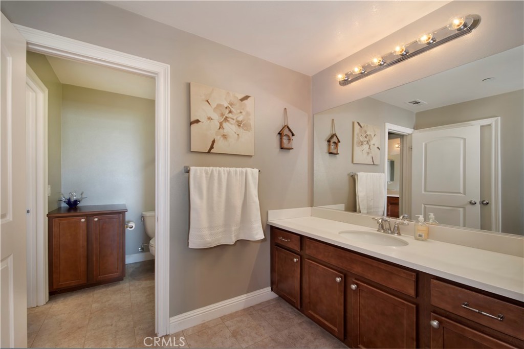 5572 Thoroughbred Street