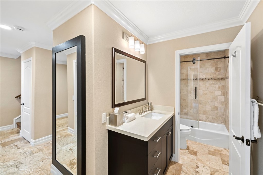 34279 Amber Lantern Street 11