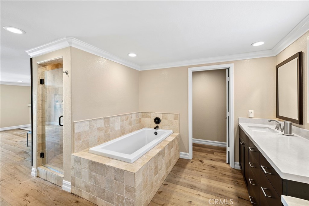 34279 Amber Lantern Street 11