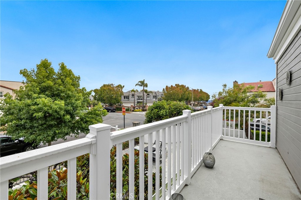 34279 Amber Lantern Street 11