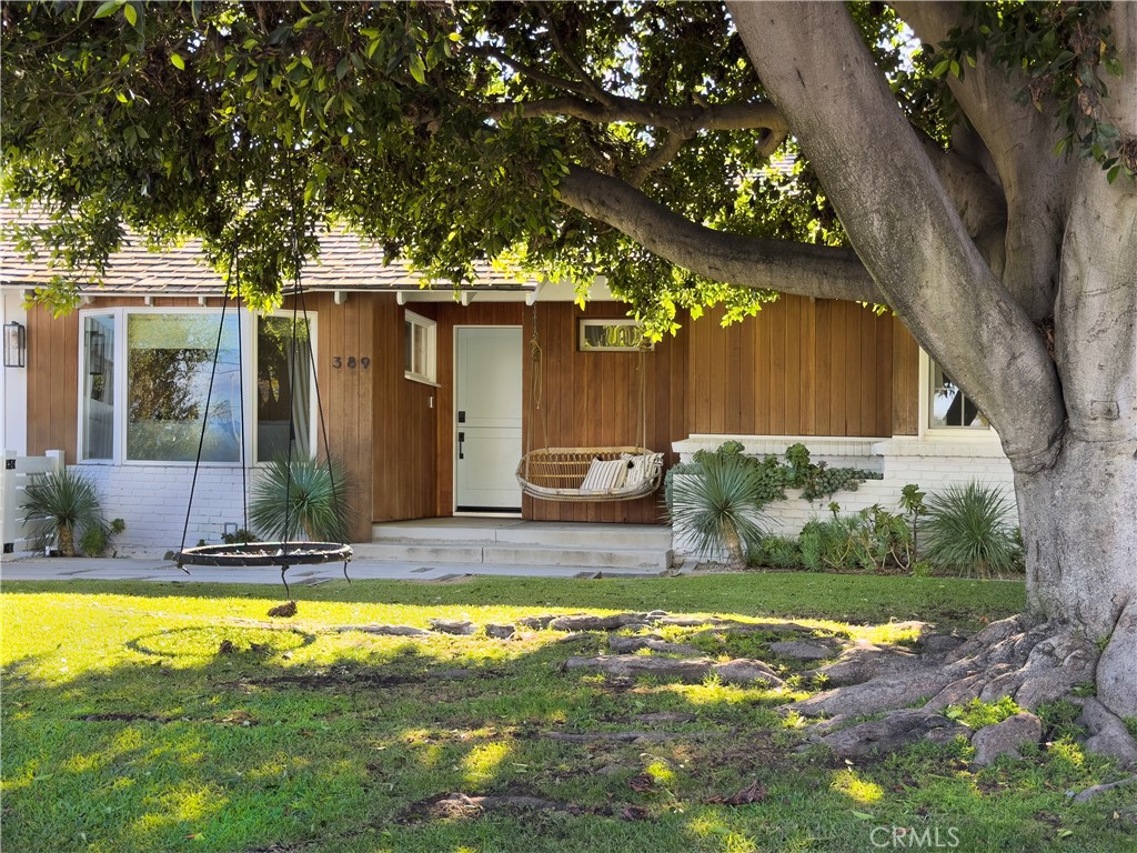 389 Mira Loma