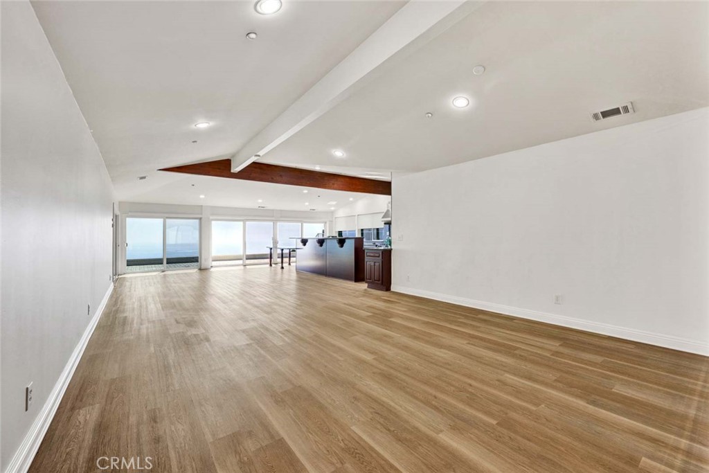 3921 Calle Real