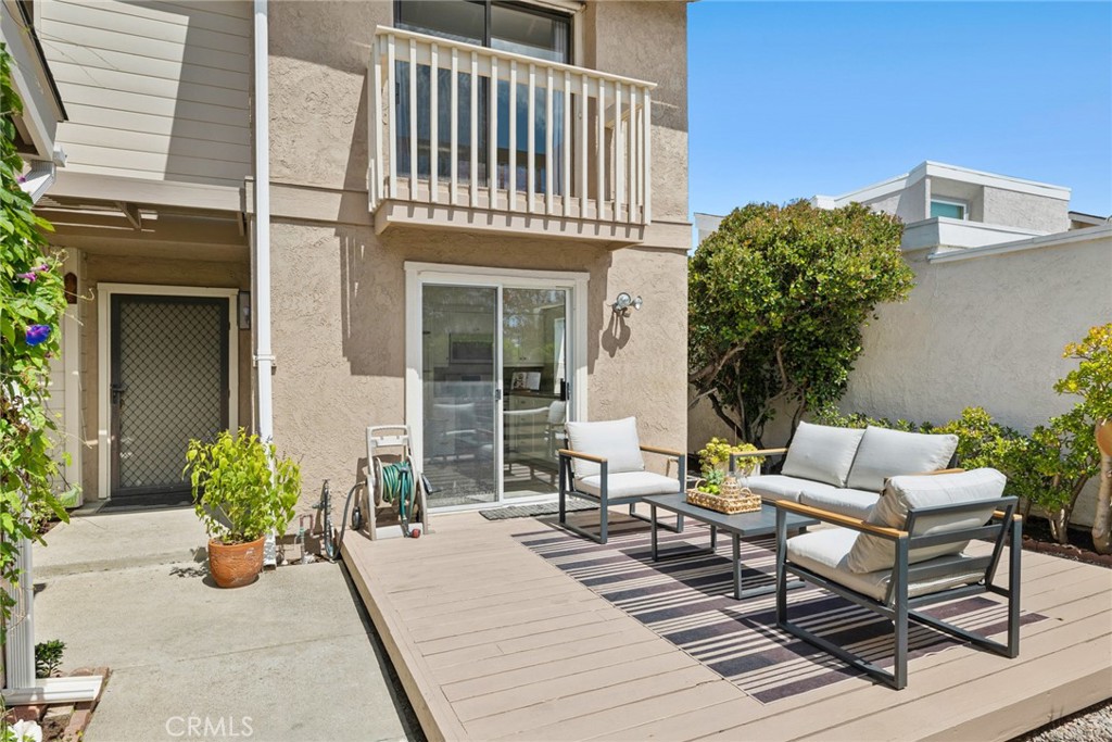 28062 Pinnacles Court