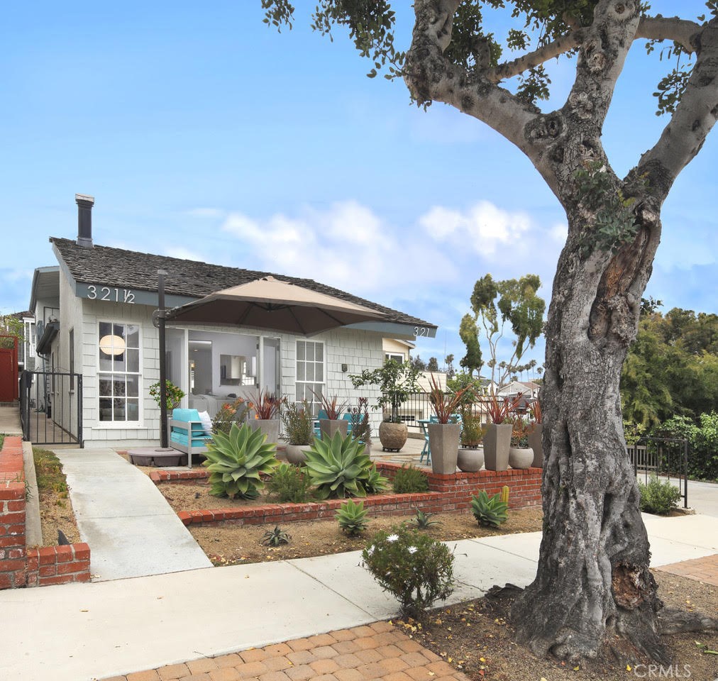 321 Iris Avenue